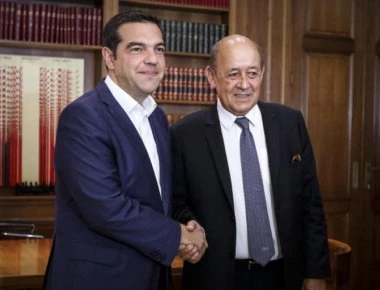 Συνάντηση Τσίπρα με Γάλλο ΥΠΕΞ στο Μέγαρο Μαξίμου (φώτο)